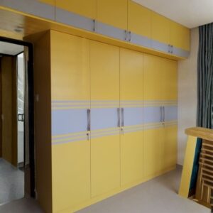 Elegant Mirror Sliding Door Wardrobe with Wooden Finish